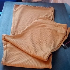 No Boundaries rib flare pant